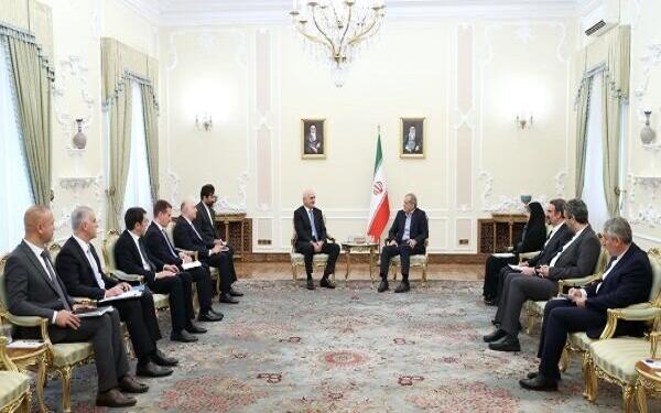 Azerbaycan başbakan yardımcısı Tahran’da görüşmeler yaptı