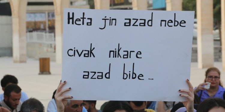 Eğitim Sen’li kadınlar: Omuz omuza bir mücadele yürütülmeli