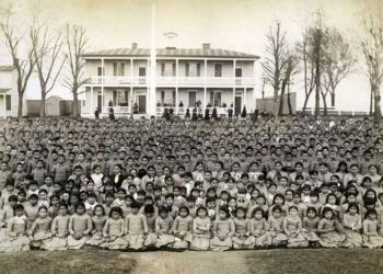 Biden, yerlilerin asimile programı nedeniyle özür diledi