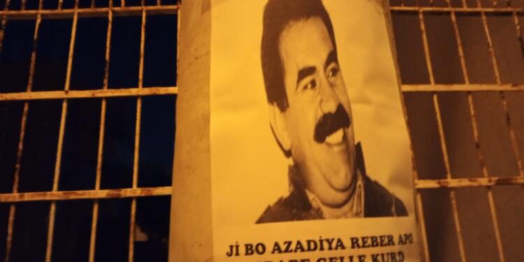 Adana sokaklarına Abdullah Öcalan’ın fotoğrafları asıldı