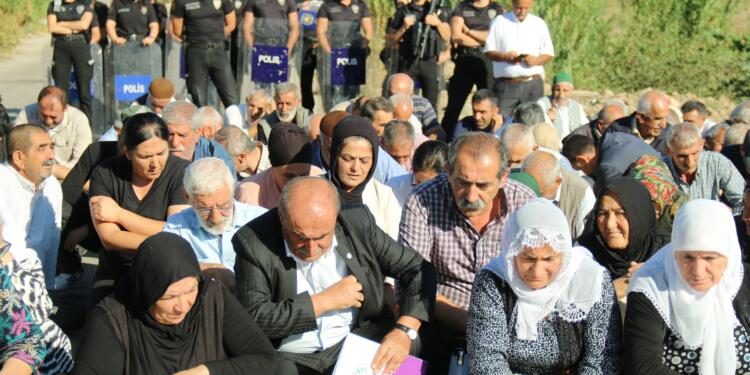 Kürkçüler Cezaevi önünden seslendiler: Tecrit sonlandırılsın