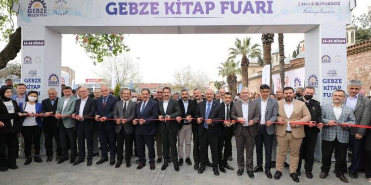 Gebze Kitap Fuarı’na protesto
