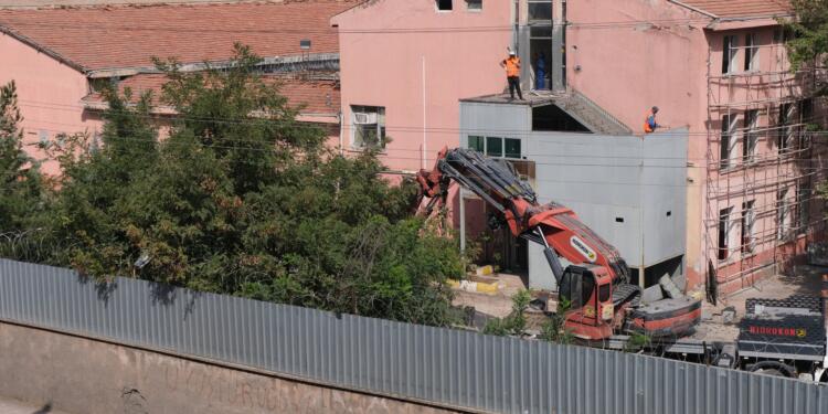 Diyarbakır Cezaevi’nde yıkım başladı: Dönemin şahitleri görmezden gelindi