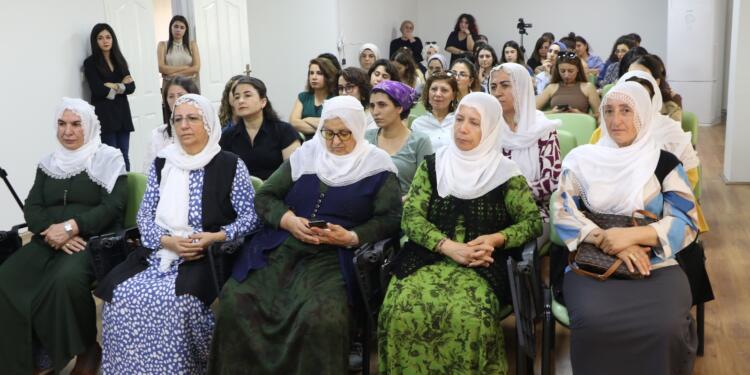 İHD’den kadın mücadele deneyimleri paneli