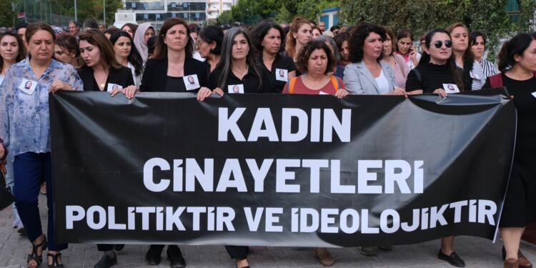 Kadınlardan Kabaiş için sessiz yürüyüş