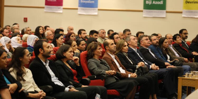 ESP kongresi: Direnen halklar kazanacak