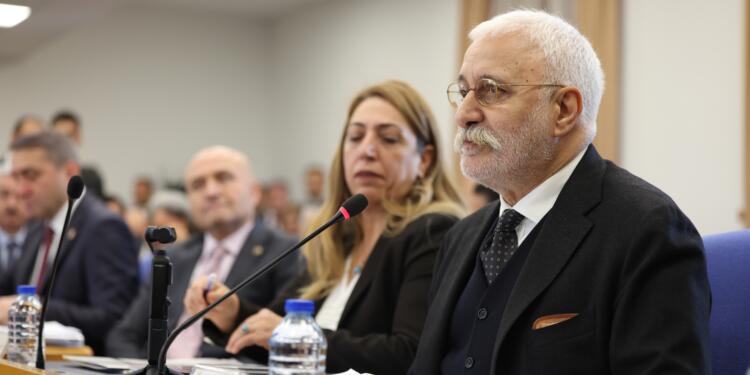 Oluç’tan kayyım tepkisi: Açıkça darbedir