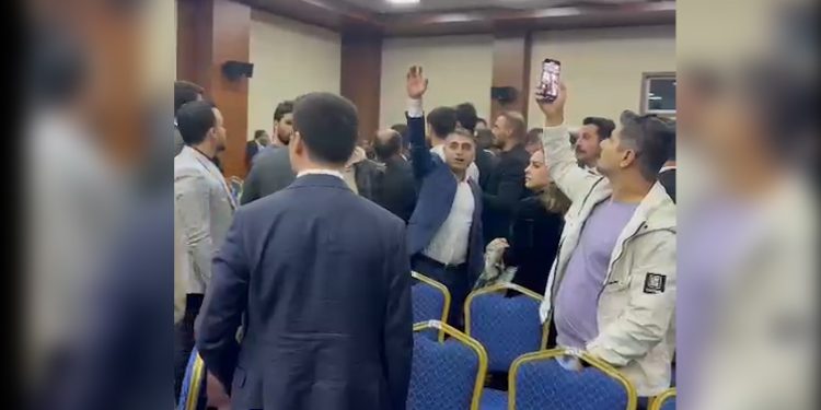 Dîlok Barosu Genel Kurulu’nda saldırı girişimi