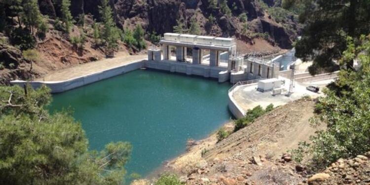 Arhavi’de 200 metre arayla HES!