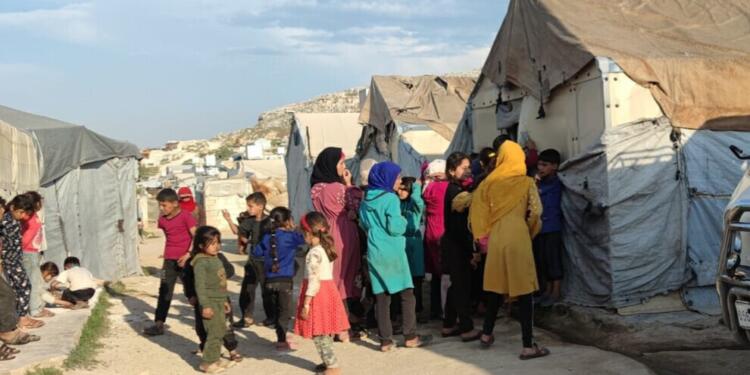 İdlib’de çocuklar ‘para karşılığında’ zorla evlendiriliyor