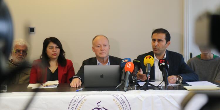 Schmidt: Abdullah Öcalan’a ‘özel bir tecrit’ uygulanıyor