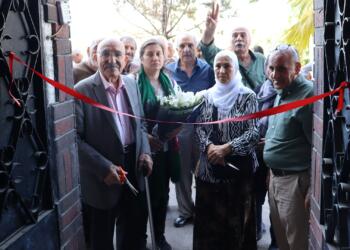 İzmir’de Avesta Dil ve Kültür Araştırmaları Derneği açıldı   