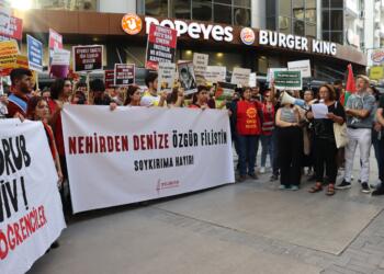 Filistin Eylem Platformu yürüyüş düzenledi