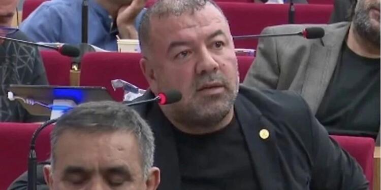 Katledilen kadınları suçlayan AKP’li istifa etti