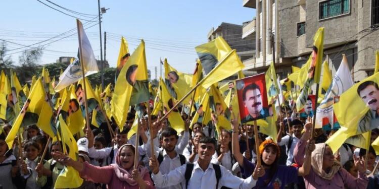 Kobanê’de binler 9 Ekim komplosuna karşı yürüdü