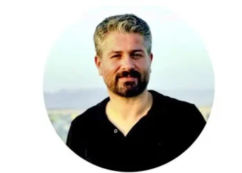 Barış ve kibirli memnuniyetsizlik