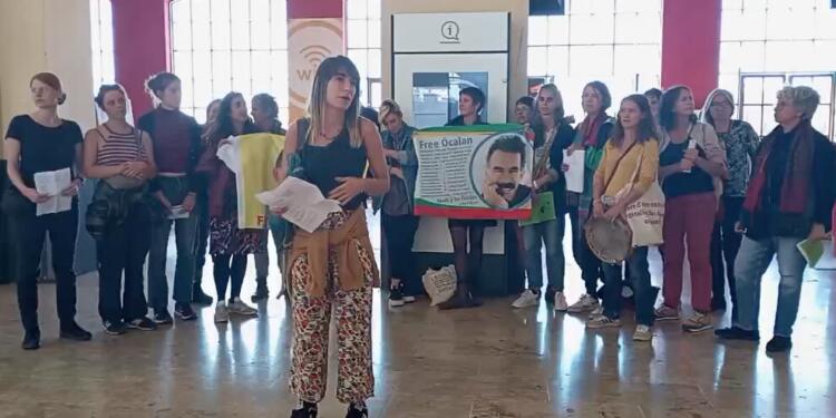 Marsilya’da tecride karşı eylem