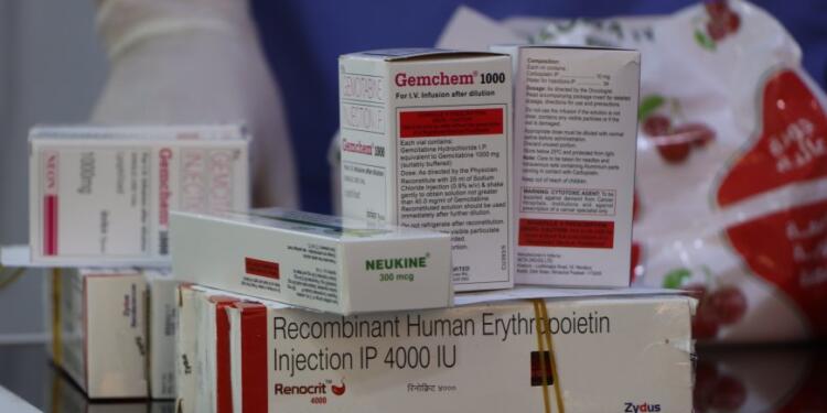 Rojava’da kanser hastaları ilaç bulmakta zorlanıyor