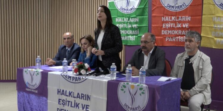Tülay Hatimoğulları: Gündemlerimizden en önemlisi tecrittir