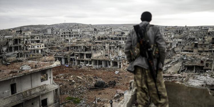 Gazeteci Êhmed: Kobanê’de karanlık aydınlığa çevrildi