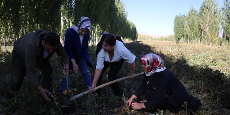 Wan’da kolektif koperatif: Kendine yeten bir toplum mümkün