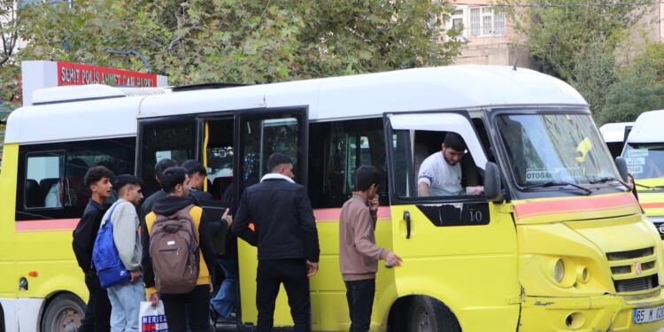 Wan’da şoförler artan maliyetlerden şikayetçi