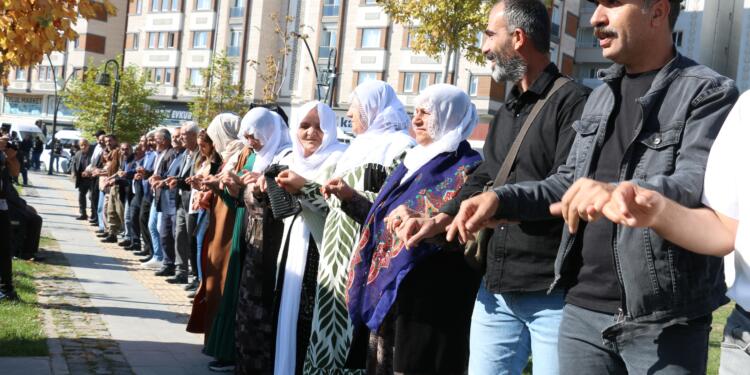 Yurttaşlar ‘özgürlük’ mitingi yolunda engel tanımadı: Tek adres İmralı