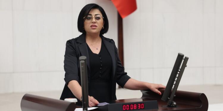 Hasta tutsağa ‘Ölürüm Türkiye’m’ işkencesi