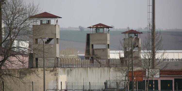 ‘Bir ülke neden alfabesinin 29 harfini de cezaevi yapar?’