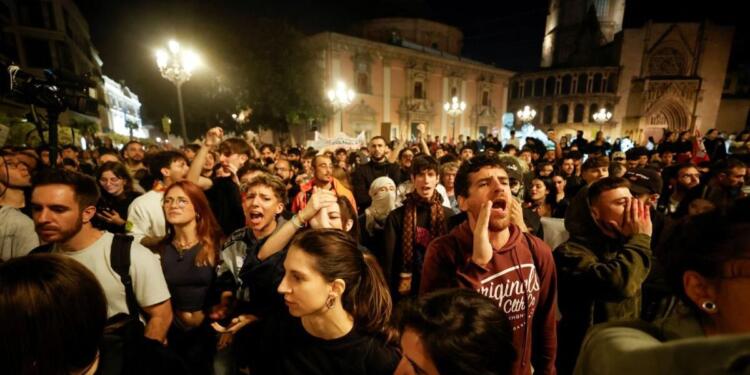 İspanya’da halkın öfkesi dinmiyor