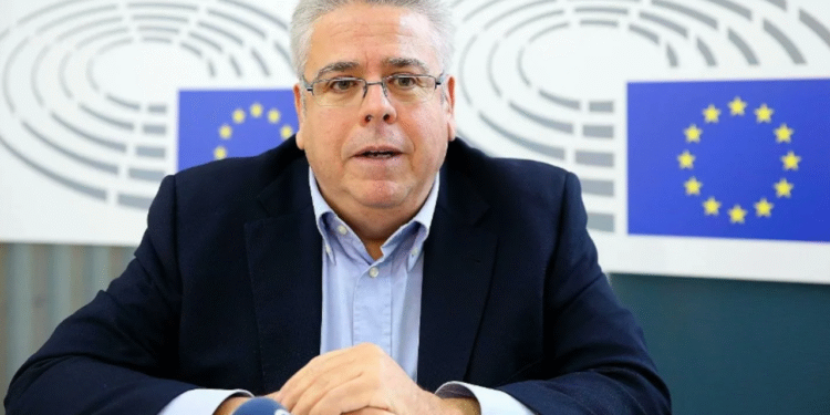 AP Türkiye Raportörü’nden kayyıma yaptırım çağrısı