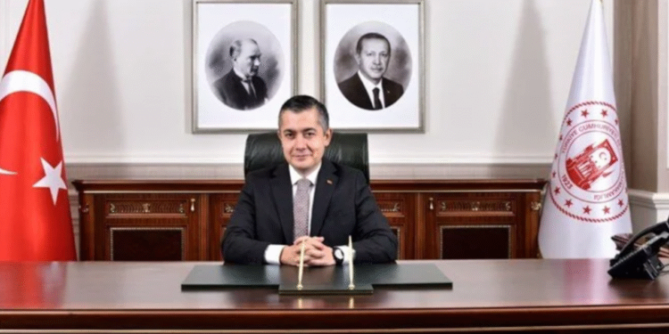 Bir gecede vali yardımcısı yapılan kayyımın ataması 3 gün sonra Resmi Gazete’de!