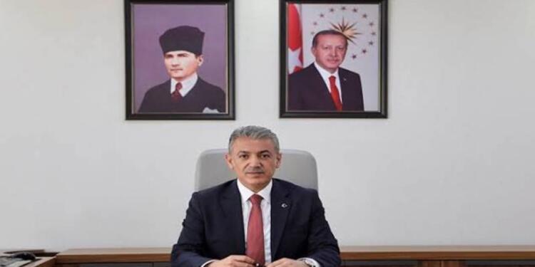 Mêrdîn kayyımı: Erdoğan’ın fotoğrafını astı, kendini ‘başkan’ gösterdi