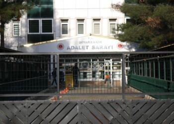 Tutuklu siyasetçilerden 3’ü hakkında tahliye kararı