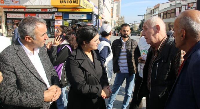 DEM Parti, Esenyurt’ta dayanışma ziyaretinde bulundu