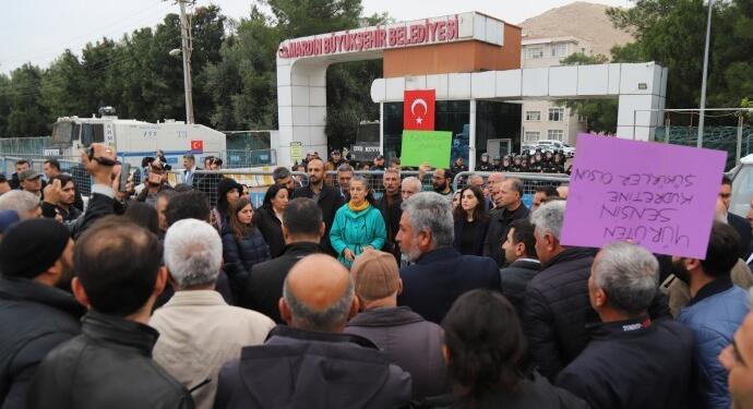 Mêrdîn’den Erdoğan’a yanıt: Sizin ne olduğunu belli değil