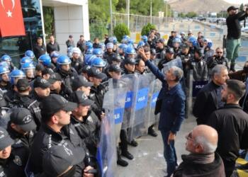 Mêrdîn’de kayyım eylemine katılan 2 kişi tutuklandı