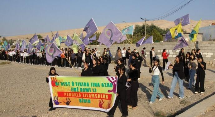 Mexmur’da kadına yönelik şiddete karşı yürüyüş