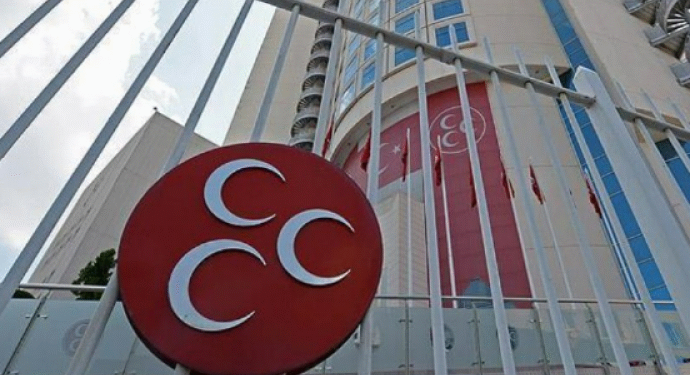 MHP’den 3 milletvekili istifa etti