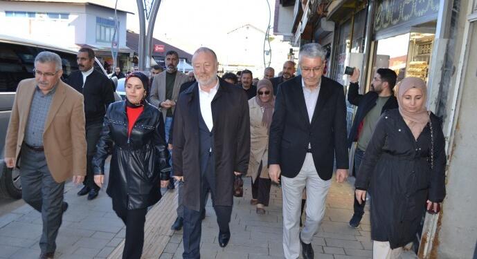 Kayyım protestoları: Gaspçılara kentlerimizi teslim etmeyeceğiz