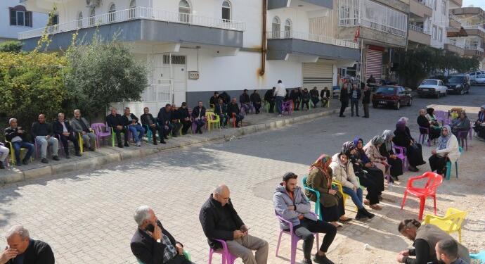 Xelfetî’de kayyım nöbeti sürüyor: 17 Kasım mitingine çağrı  