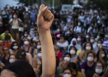 Hayatı sürgüne, cezaevine ve devlet baskısına direnmekle geçti