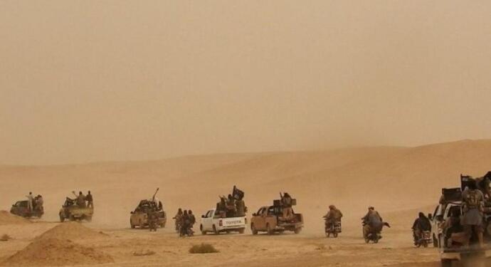 SOHR: DAİŞ 10 ayda Suriye çölünde 585 kişiyi öldürdü