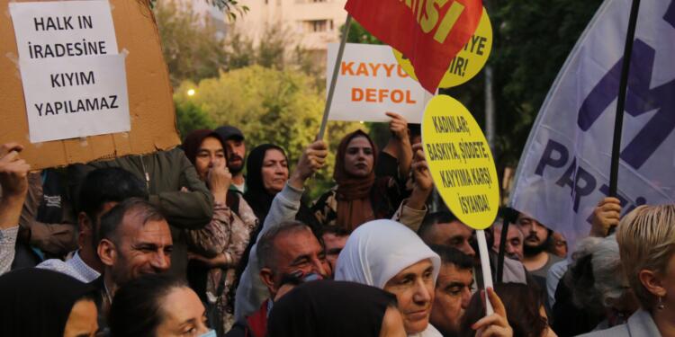 Birçok kentte protesto: Kaybedilen iktidar kayyım ile telafi edilmeye çalışılıyor