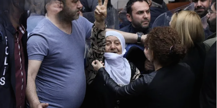 Trafik kazası geçiren Aklime Hanas’ın tedavisi sürüyor