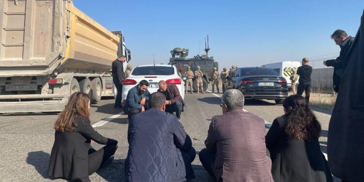 Abluka kalktı; heyet Êlih’e hareket etti