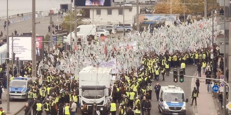 Zümrüt: Öcalan özgürleşene kadar mücadele sürecek