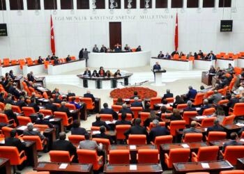 CHP’den Meclis çalışmalarına katılmama kararı