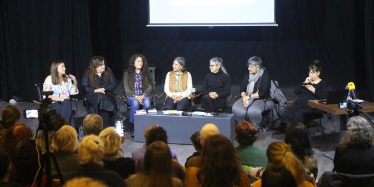 Kadınlar cezaevlerindeki direnişi anlattı