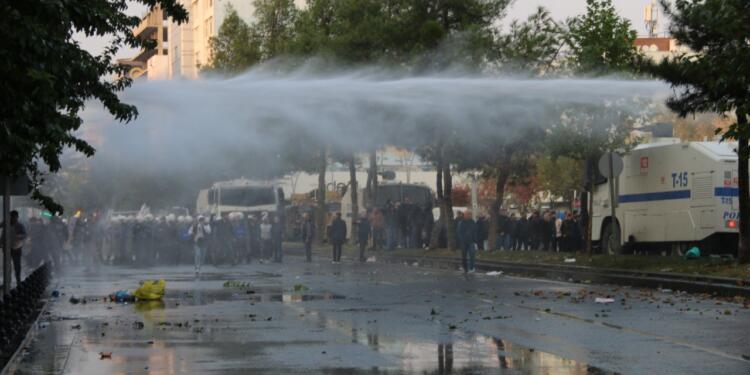 Kayyıma ‘belediyeyi boşalt’ diyen Özer tutuklandı